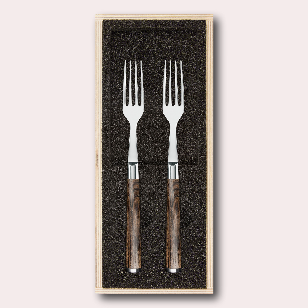 Kai Shun Premier 2 piece gift set. twin cutlery fork set. Premium stainless steel construction, brown pakkawood handle. Presentation wooden box. japanese-knives.co.uk