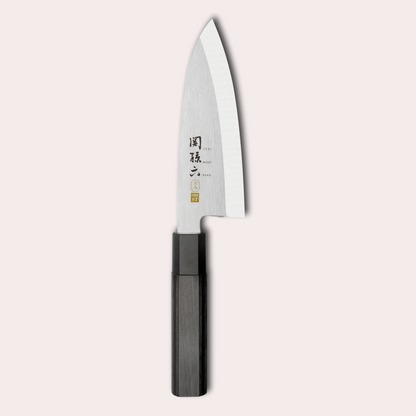Kai Seki Magoroku Kinju Deba knife. Japanese single bevelled blade for all round kitchen work and prep. A workhorse knife from The Cotswold Knife Company