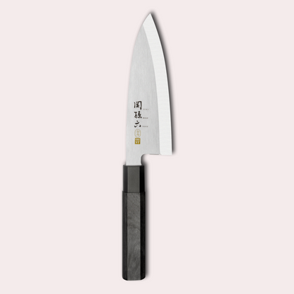 Kai Seki Magoroku Kinju Deba knife. Japanese single bevelled blade for all round kitchen work and prep. A workhorse knife from The Cotswold Knife Company