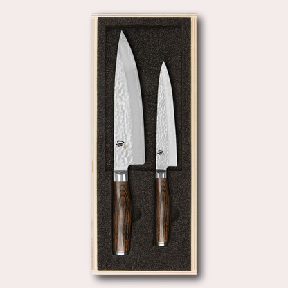Kai Shun Premier 2 piece gift set. Chef and utility knife. VG max blade wrapped in 32 layers of Damascus steel with a hammered finish, and brown pakkawood handle. Presentation wooden box. japanese-knives.co.uk
